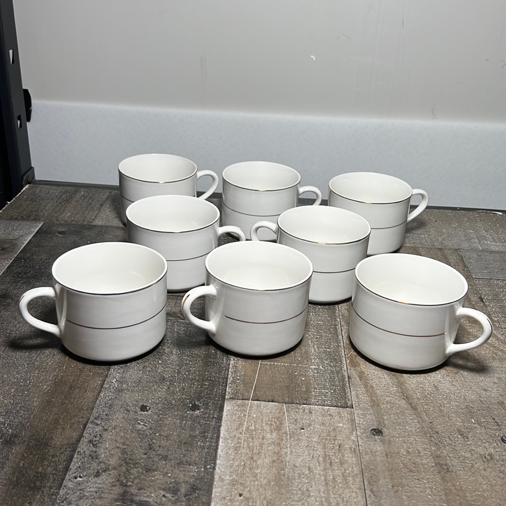 Vintage Tienshan Fine China Classic Gold Set of 8 Coffee Cups